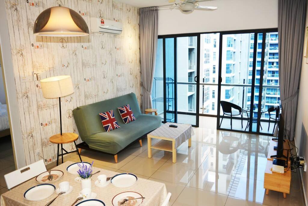 Apartment 1bedroom 1bathroom 4-6pax 5 Min To Jonker Walk Atlantis Residences Malacca